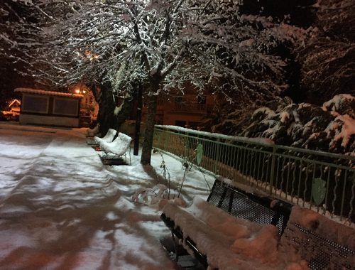 Place du village de Thorenc en hiver